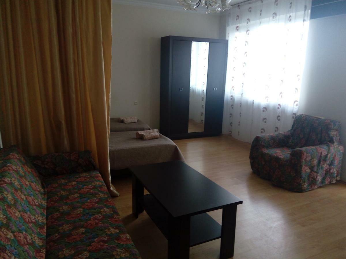 Apartment Khimshiashvili 9 Batumi Exterior photo